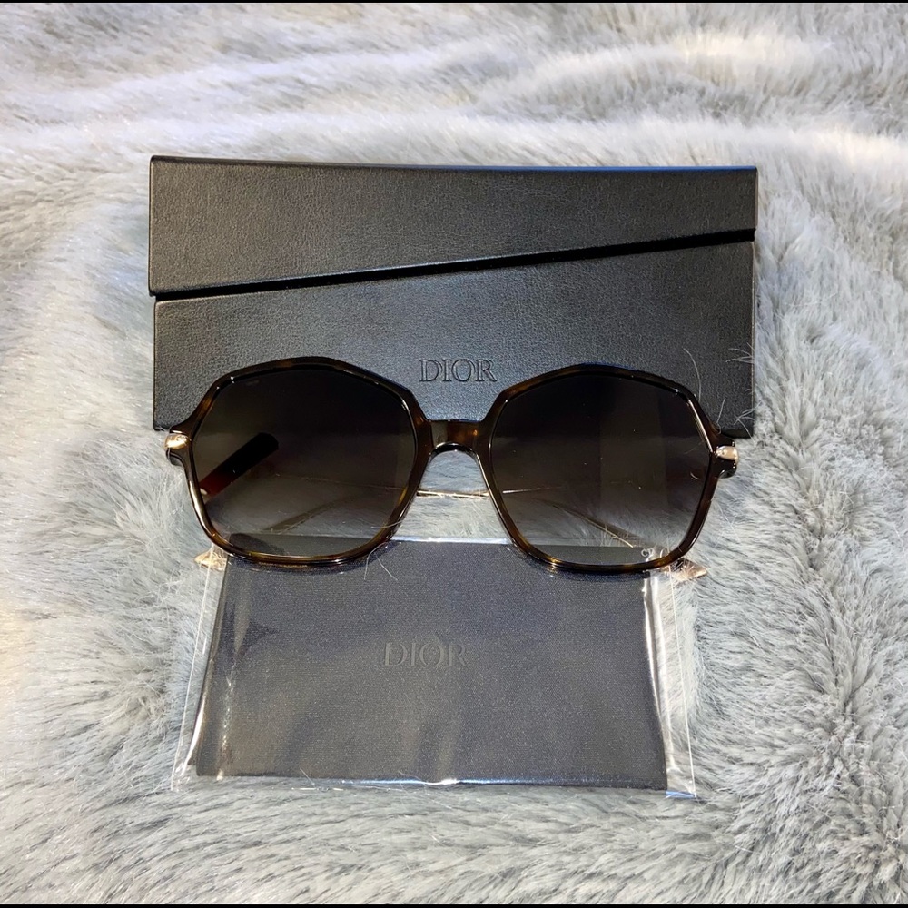 Christian Dior Sunglasses (59 mm hexagonal)